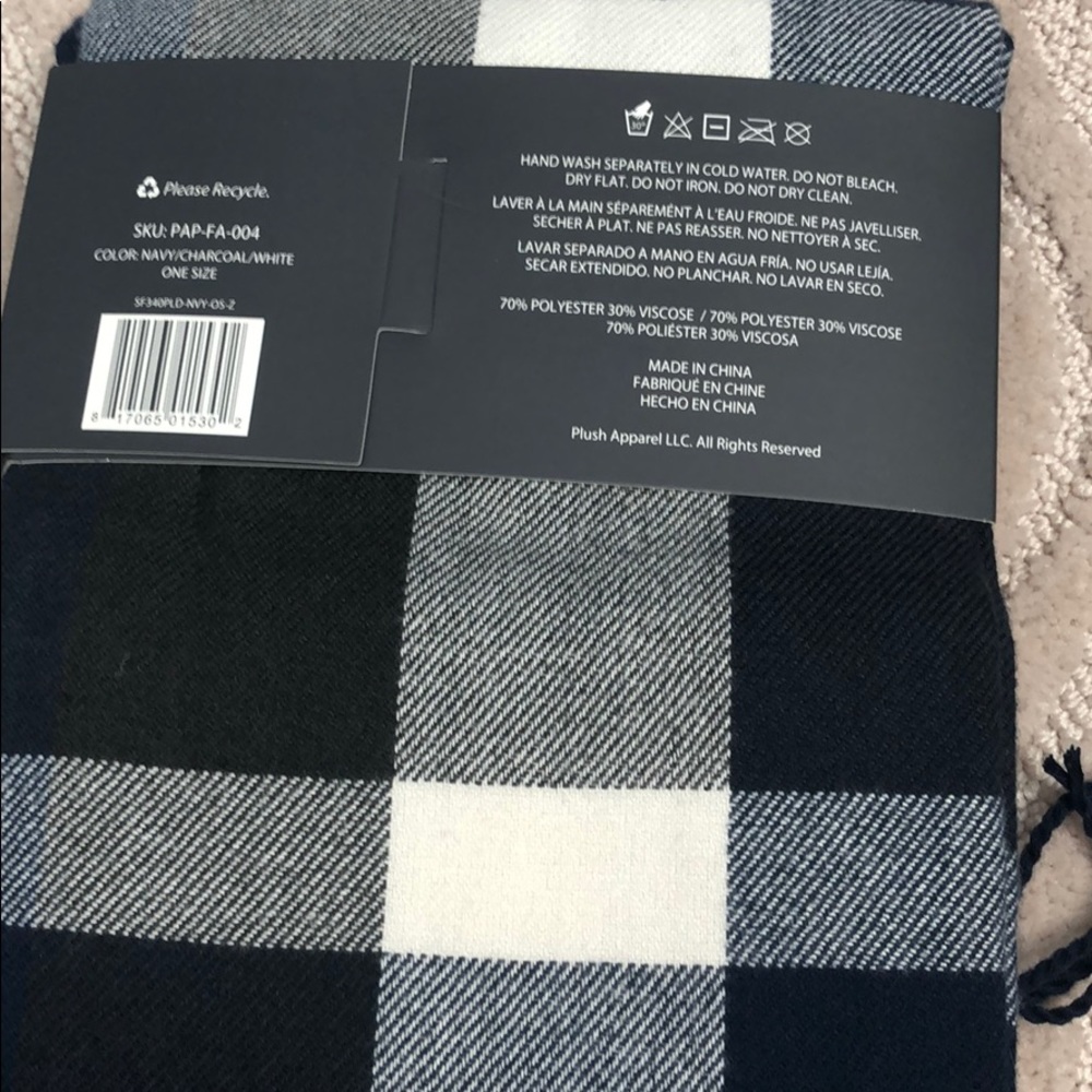 Scarf - Picture 2 of 2